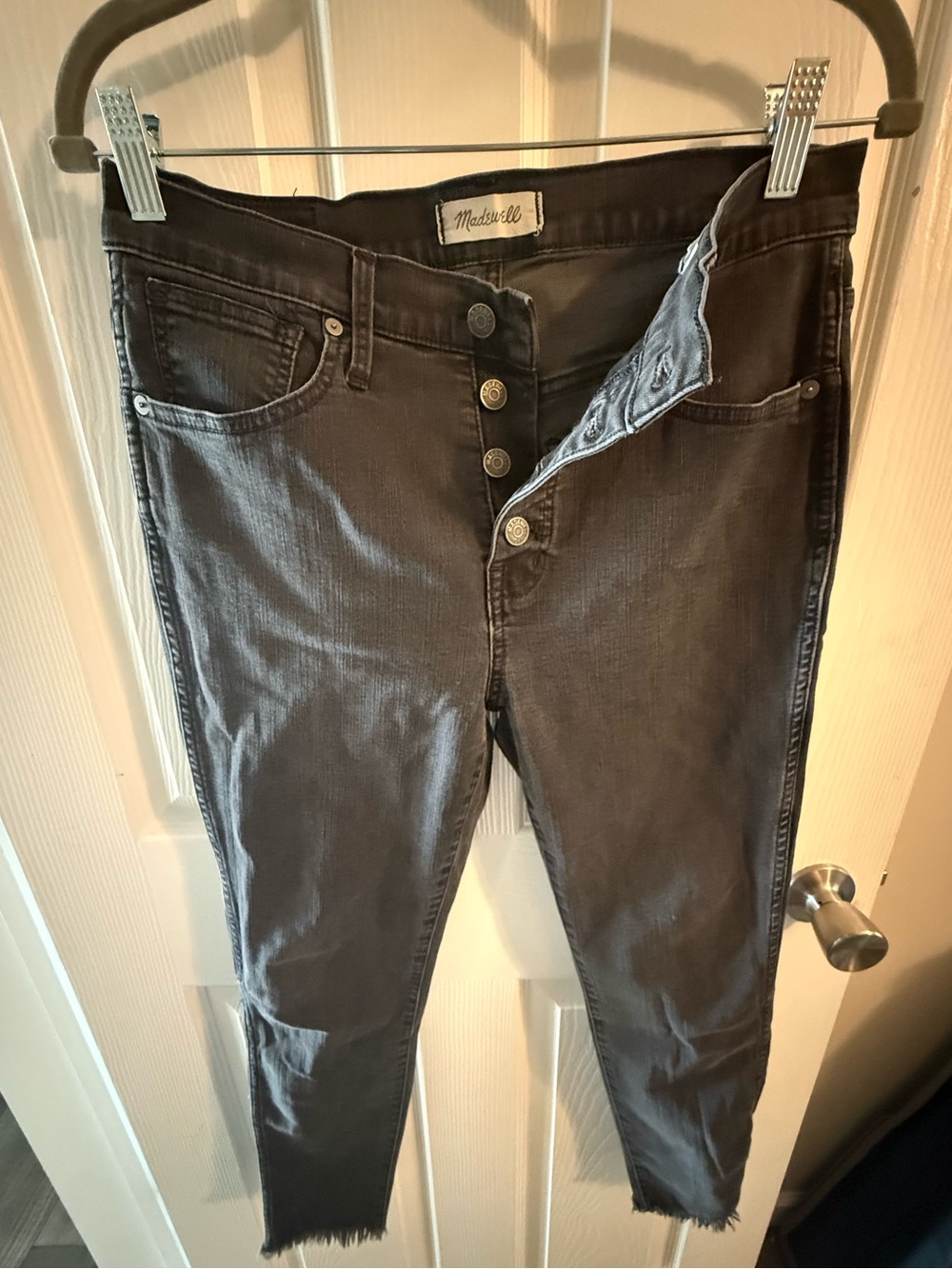 Madewell 10” High-Rise Skinny Jeans Women’s 29P Petite Black Raw Hem Button Fly